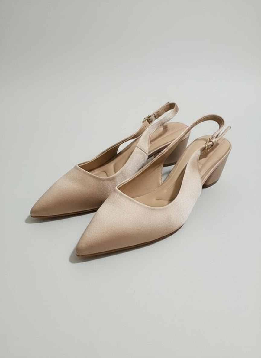 PRE-OWNED SIZE 8W Franco Sarto Women's Racer Slingback Pump