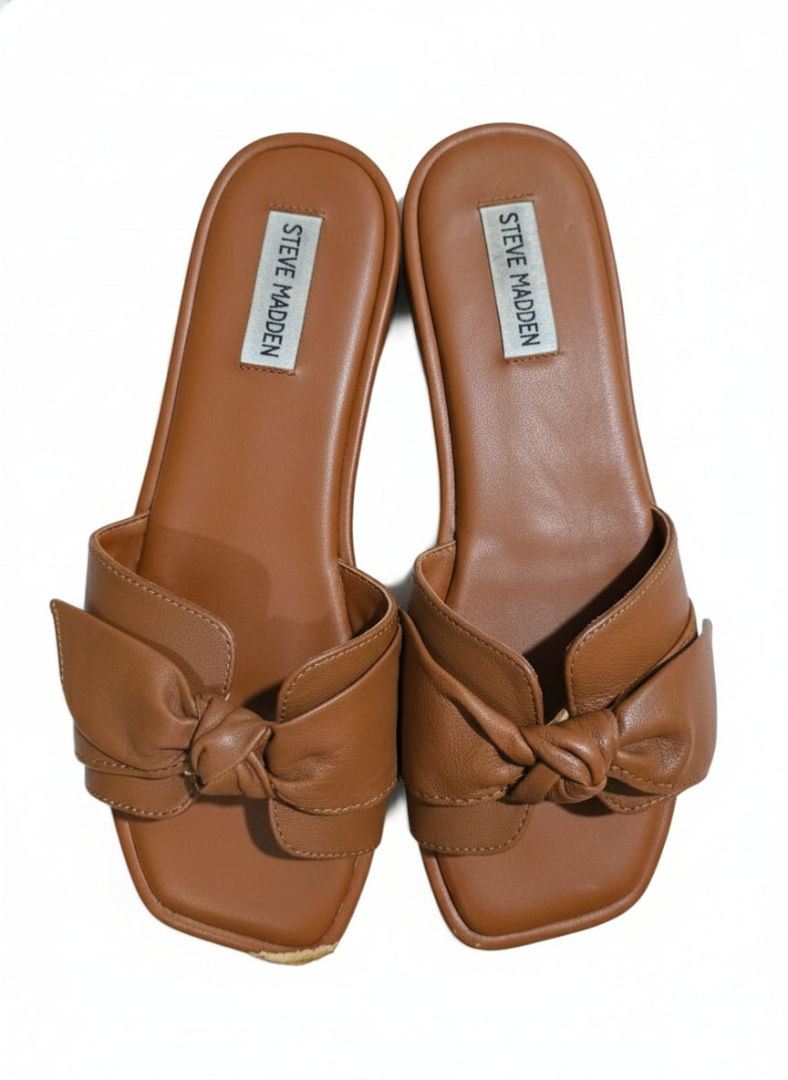 PRE-OWNED SIZE 9 Steve Madden Brown Leather Bow Slide Sandals Women’s