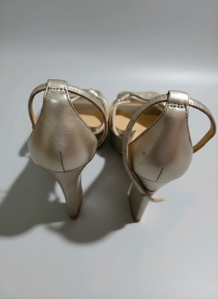 PRE-OWNED SIZE 7 Alora Metallic Platform Sandals Badgley Mischka