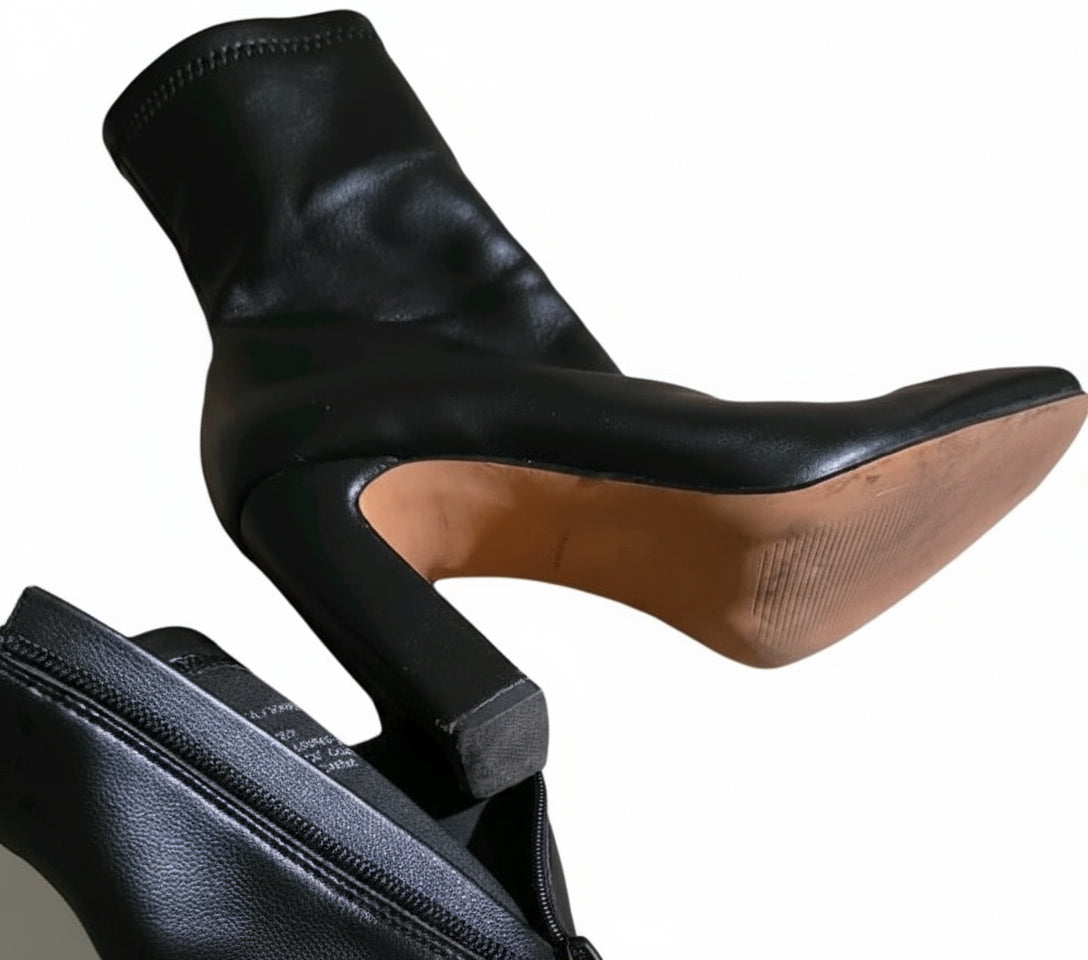 PRE-OWNED SIZE 8M Women’s Black Ankle Boots Vinka Block Heel Zipper Pointed Toe (Read...