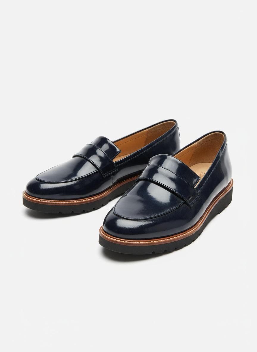 PRE-OWNED SIZE 8M Naturalizer Adiline Lug Sole Women's Leather Loafers