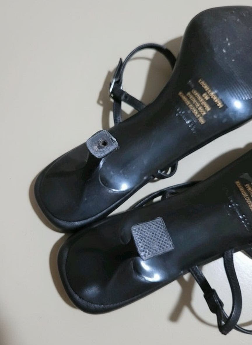 PRE-OWNED SIZE 8M Steve Madden Locke SandalSize