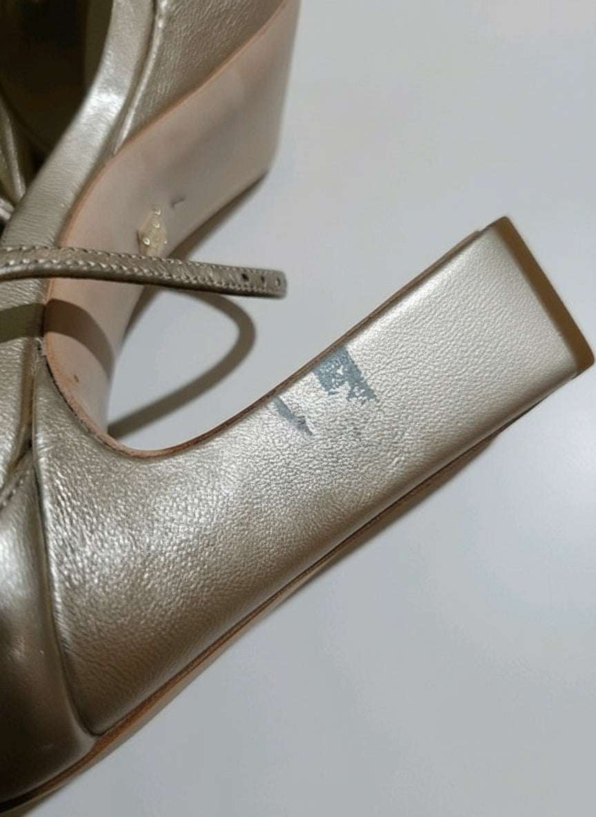 PRE-OWNED SIZE 7 Alora Metallic Platform Sandals Badgley Mischka