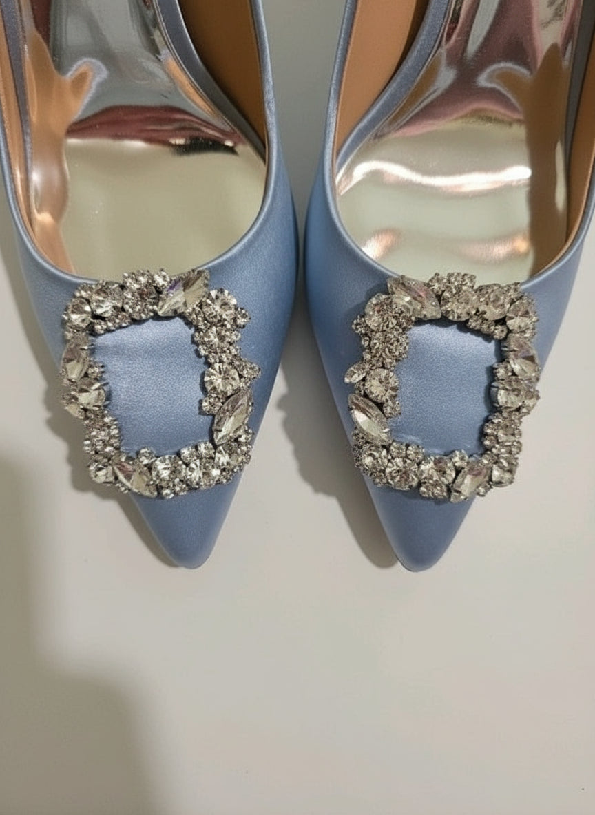 PRE-OWNED SIZE 7 Badgley Mischka Blue Satin Rhinestone Buckle Heels Pumps Bridal...