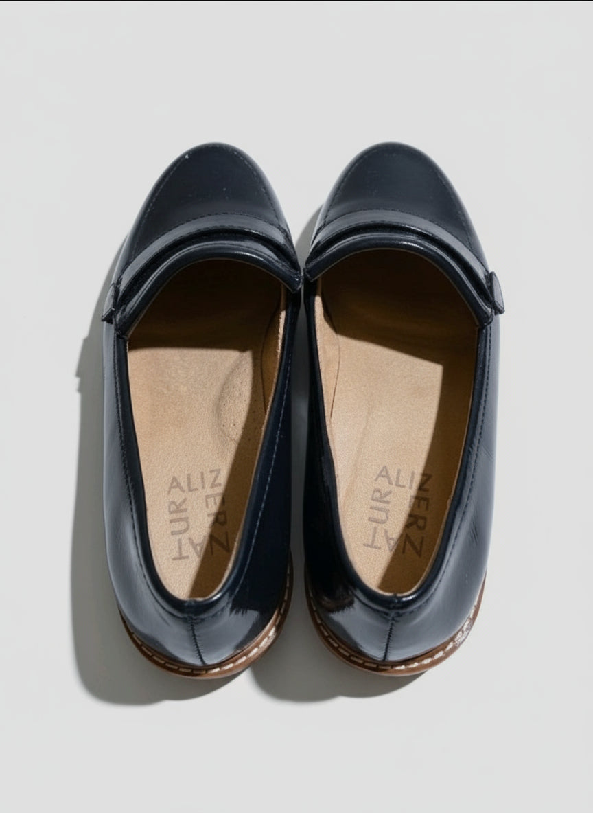 PRE-OWNED SIZE 8M Naturalizer Adiline Lug Sole Women's Leather Loafers