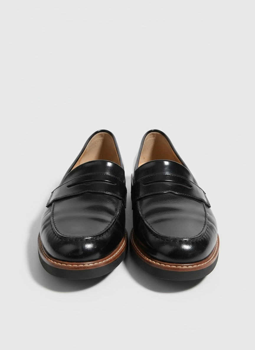 PRE-OWNED SIZE 8M Naturalizer Adiline Lug Sole Women's Leather Loafers