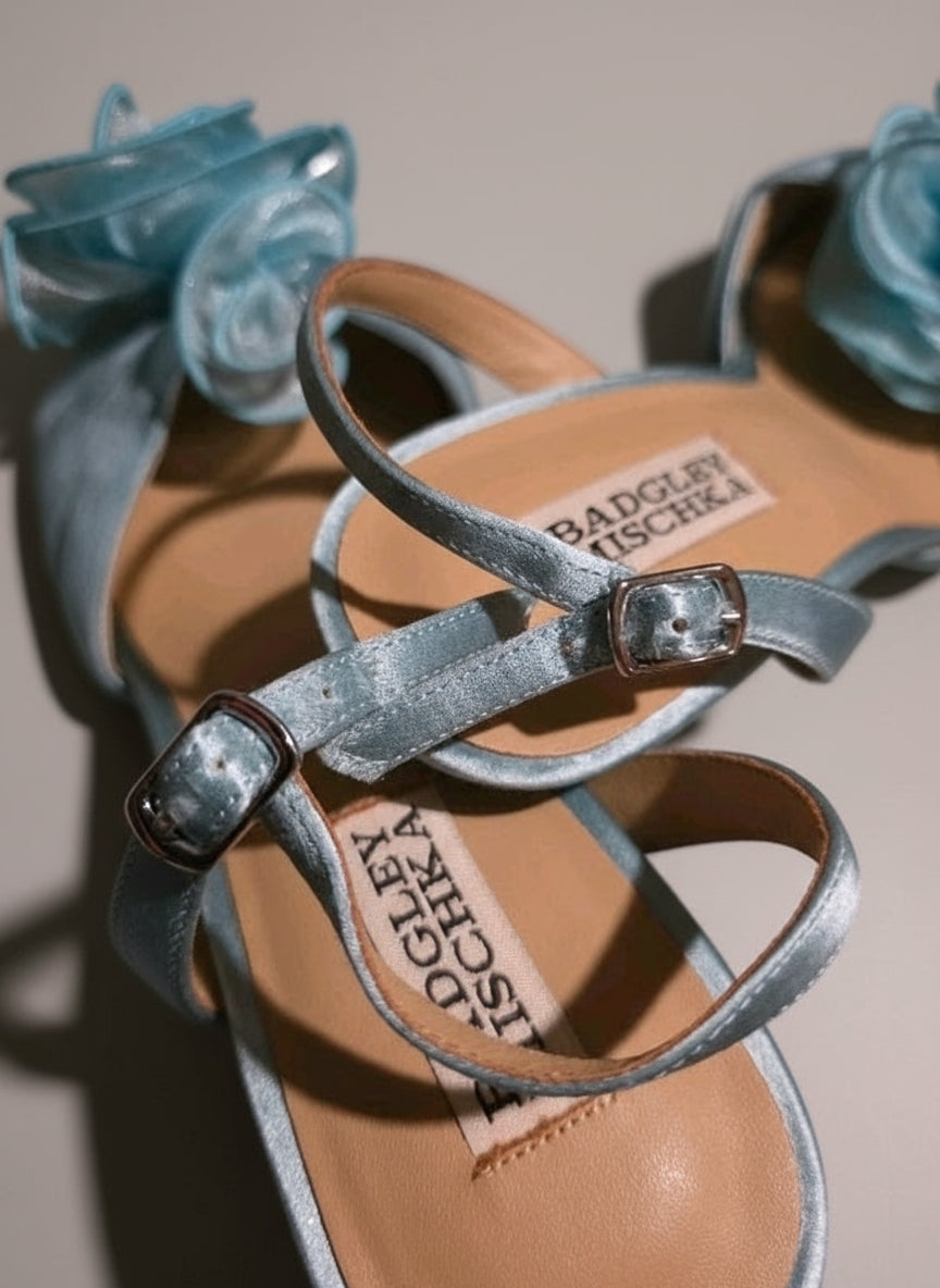 PRE-OWNED SIZE 9 Romantic Badgley Mischka Dora sandals in blue satin