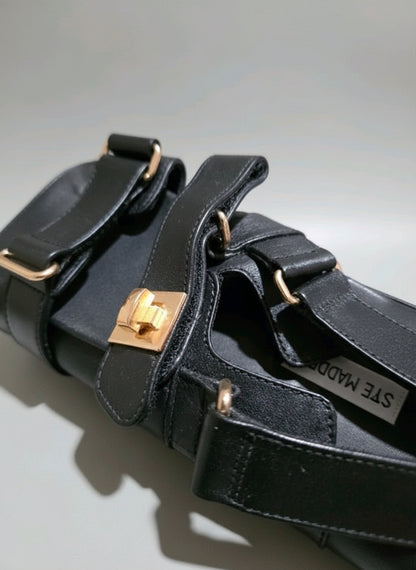 PRE-OWNED SIZE 10M Steve Madden Mona Black Leather Strappy Sandals Gold Buckle Women’s