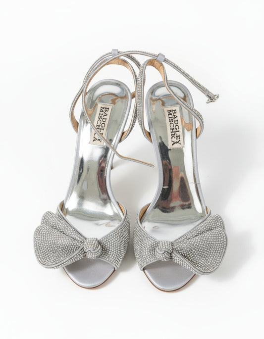 PRE-OWNED SIZE 7 Badgley Mischka Silver Rhinestone Bow Strappy Heels Evening Wedding