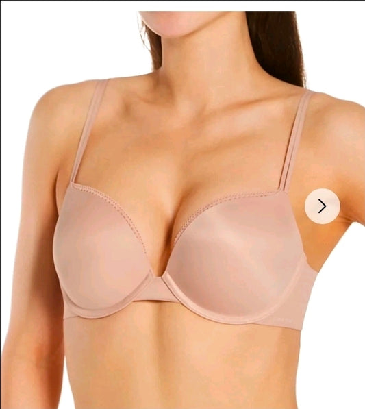 NWT 34C Calvin Klein Liquid Touch Push-Up Plunge Bra