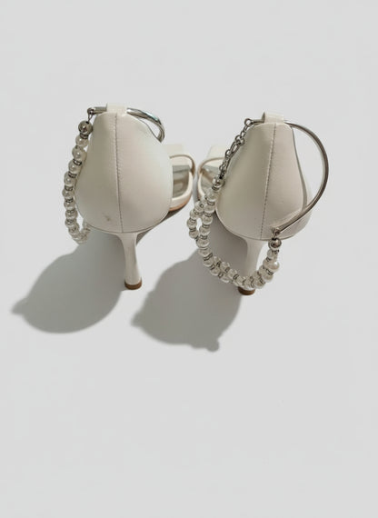 PRE-OWNED SIZE 9 Badgley Mischka Women’s White Pearl Ankle Strap Heels Bridal Wedding...