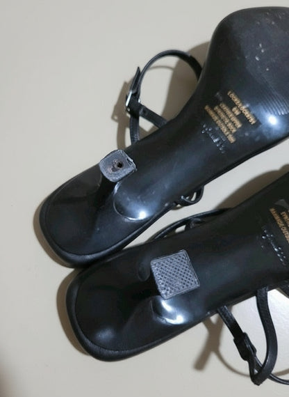 PRE-OWNED SIZE 8M Steve Madden Locke SandalSize