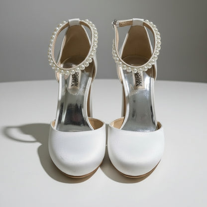 PRE-OWNED SIZE 9 Badgley Mischka White Satin Pearl Ankle Strap Heels Bridal Wedding Shoes