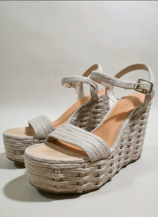 PRE-OWNED SIZE 8M Steve Madden Women’s Espadrille Platform Wedge Sandals Beige Ankle Strap