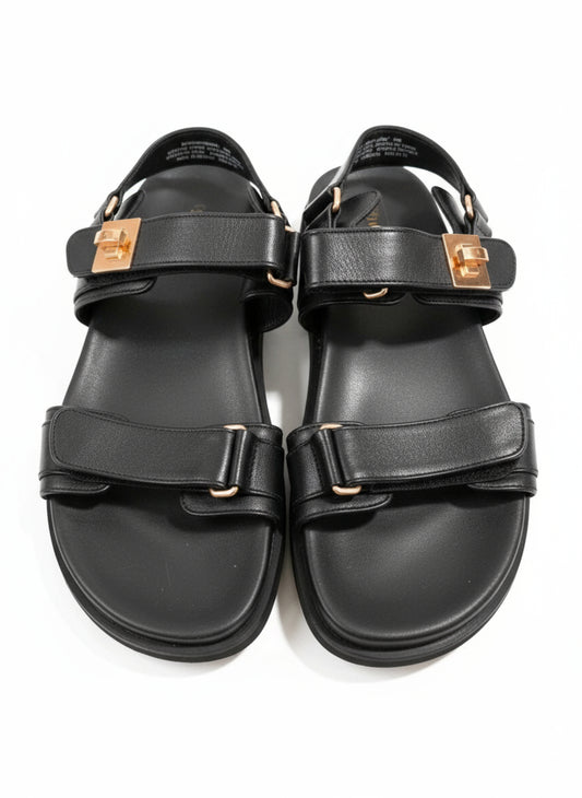 PRE-OWNED SIZE 10M Steve Madden Mona Black Leather Strappy Sandals Gold Buckle Women’s