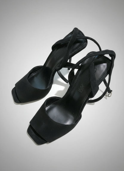 PRE-OWNED SIZE 7.5M Steve Madden Women’s Black Suede Strappy Heels Square Toe Ankle Strap