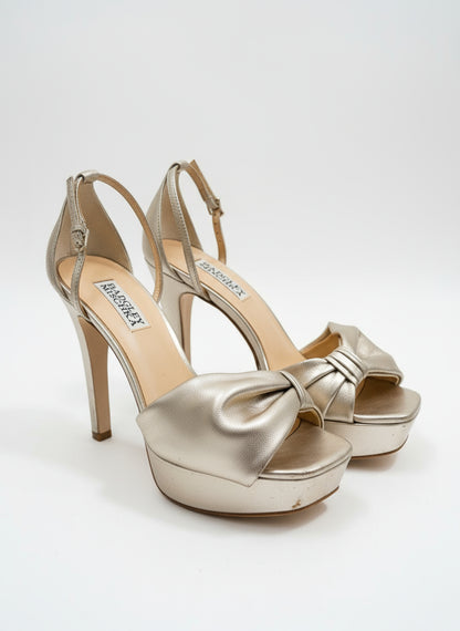PRE-OWNED SIZE 7 Alora Metallic Platform Sandals  Badgley Mischka
